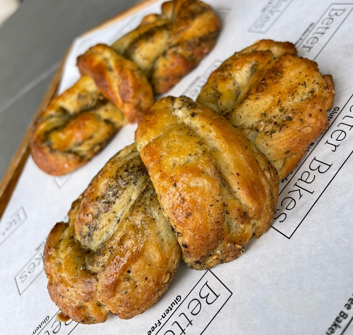Zaatar Twisted Bun (Box of 6)